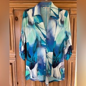 Sno Skins 3/4 sleeve button down top, shades of blue and lavender, size S